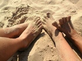 Okužba nog na plaži