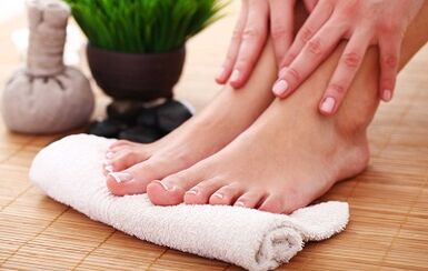 Preprečevanje pojava glive na nohtih nog